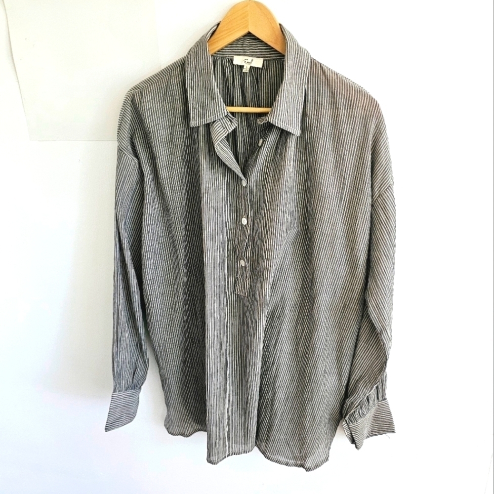 Easel Collared Button Closure Oversized Striped P… - image 1